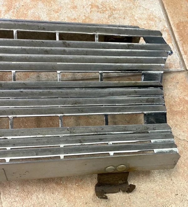 MERCURY COMET CALIENTE GRILL,1965,202,404,COUPE,CONVERTIBLE,ORIGINAL,BADGE,65 :) - Image 2